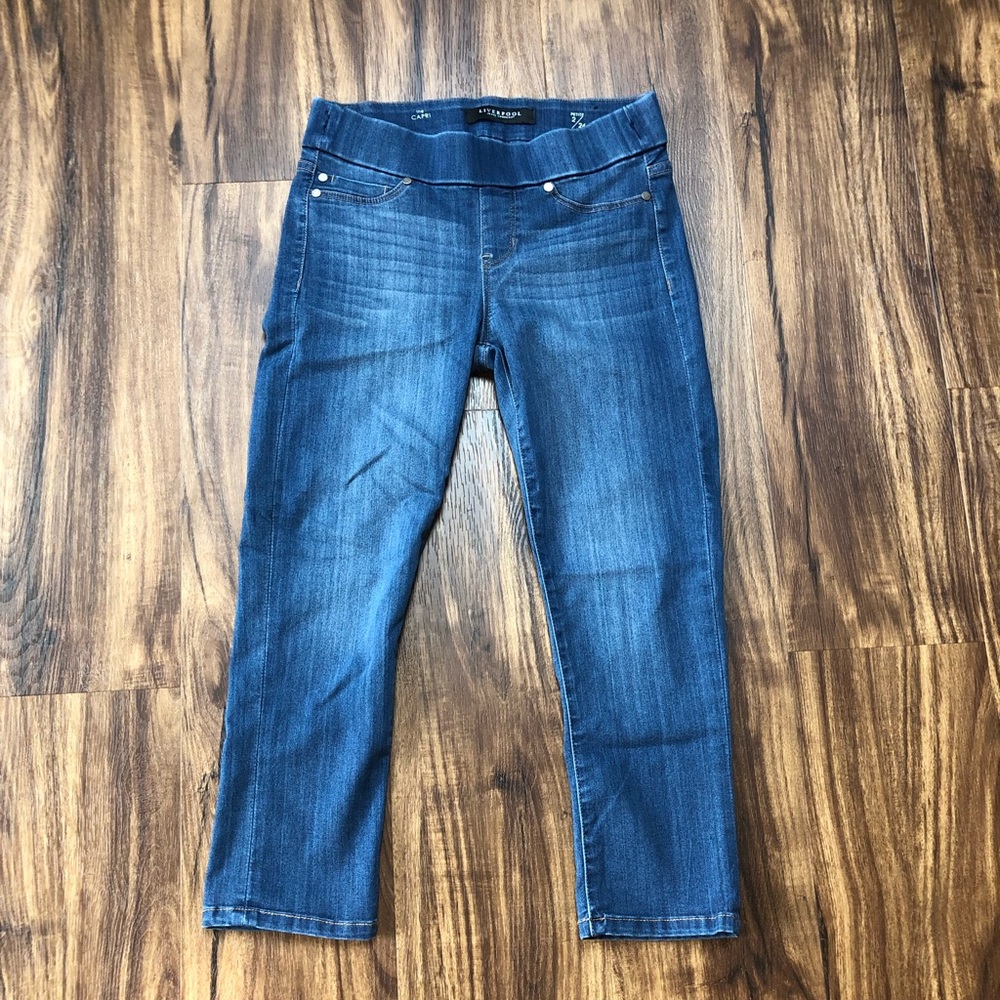 SOLD Liverpool Jeans Company Stretch Capri Jean